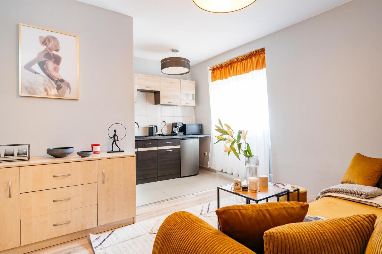 W11 - Loftaffair Aparthotel Krasków Εξωτερικό φωτογραφία