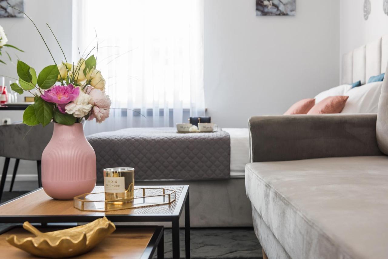 W11 - Loftaffair Aparthotel Krasków Εξωτερικό φωτογραφία